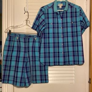 90s Izod plaid blue/purple shorts and top. Ladies 10. 55% cotton 45% polyester.